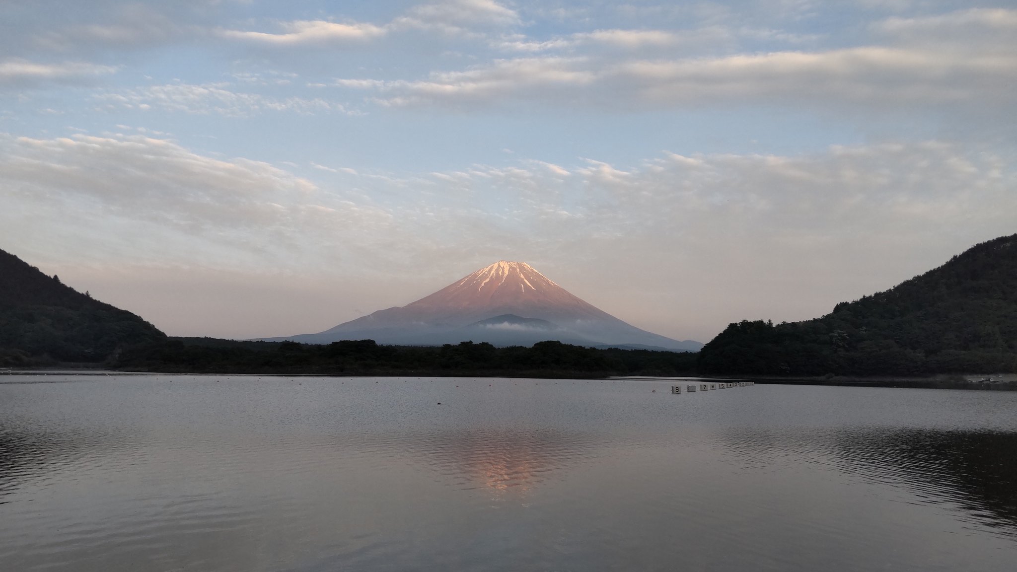 富士山星景撮影隊ハジメ隊長 赤富士逆さ富士子抱き富士 精進湖は最高です 富士山 赤富士 逆さ富士 子抱き富士 精進湖 夕焼け T Co Y6um9nzlxb Twitter