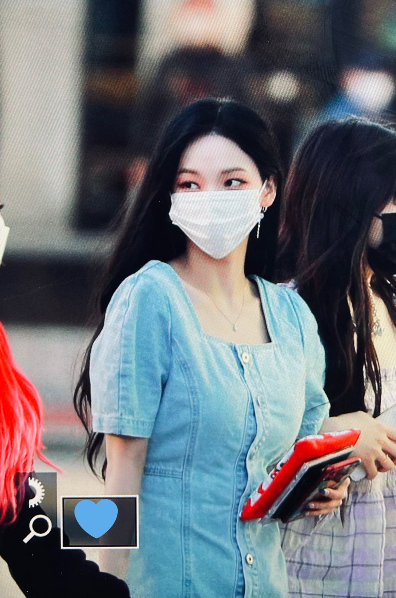biteoff_kr's tweet photo. 210525
#aespa #æspa #에스파
#KARINA #카리나 https://t.co/xH0SIZ8NqH