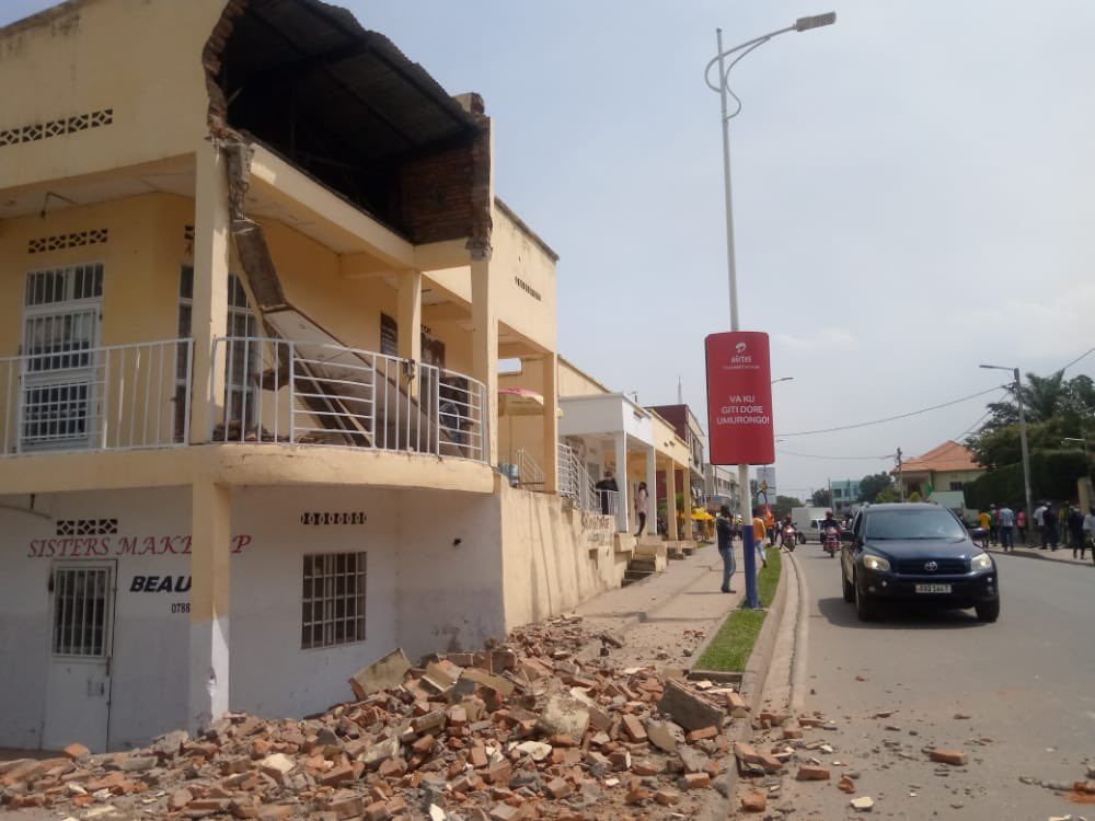 Rwanda Broadcasting Agency Rba On Twitter Photos More Properties Destroyed In Rubavu District As A Series Of Moderate Magnitude 4 6 Earthquakes Continue To Hit Parts Of Western Rwanda As A Result Of