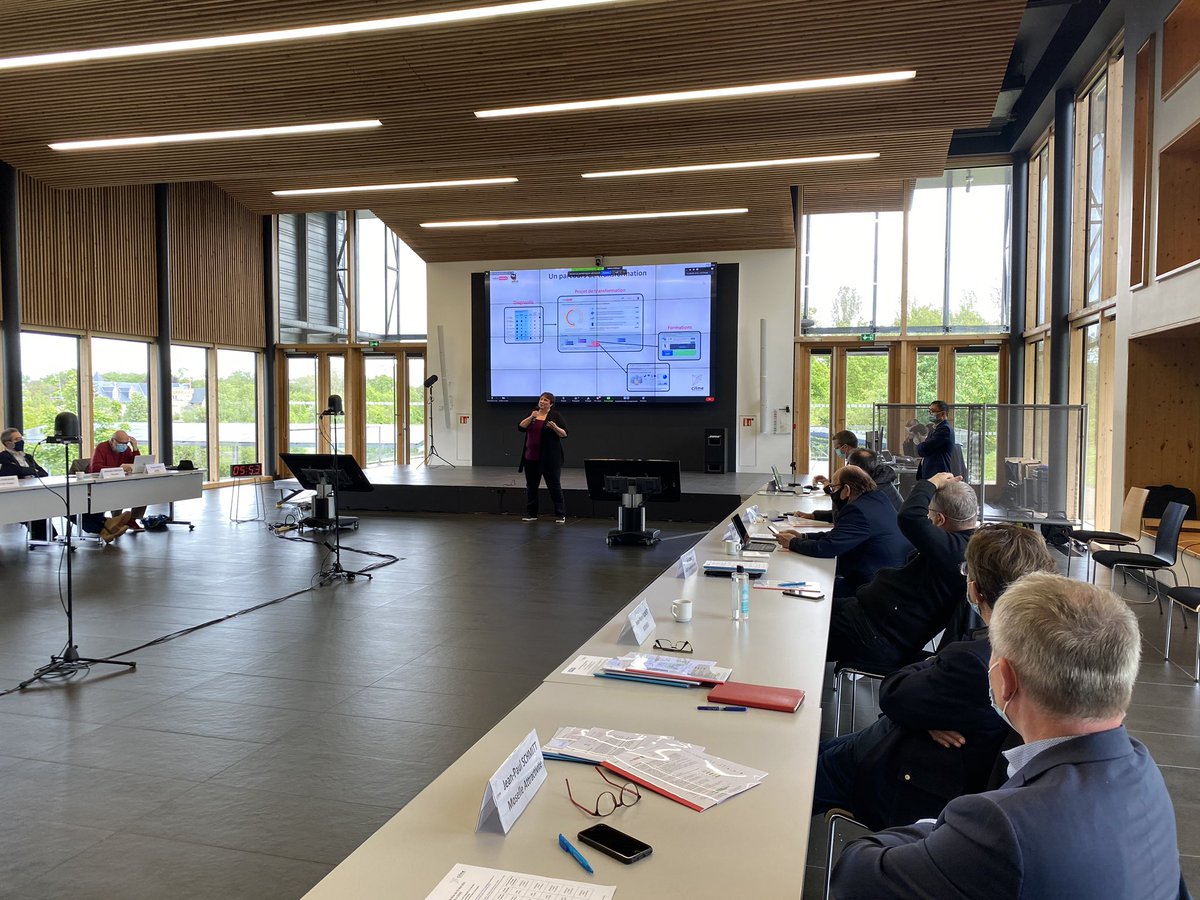 Rebond industriel @UimmLorraine 👉🏻Catherine BONVALOT signe le lancement la plateforme INDUSMAKERS <a href="/FR_Industrie/">France Industrie</a> 👉🏻Apporteur de solutions d’accompagnement des transformations technologiques et environnementales <a href="/MichelONFRAY1/">Michel ONFRAY (pas le philosophe)</a> <a href="/cinestic/">Cluster Cinestic</a> @Talentsoft <a href="/regiongrandest/">Région Grand Est</a>