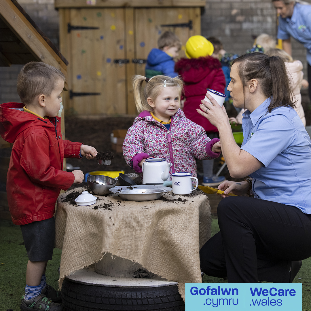 WeCareWales's tweet photo. Thinking of working with Children? 👣🤸‍♀️

Whether you want to lead a team or work for yourself from home, there’s a role for you. There are a variety of careers available working with children.

Listen to real stories from real people⭐
👇
https://t.co/KrtaCzH56s

#WeCareWales https://t.co/mmaYUuJ3TQ