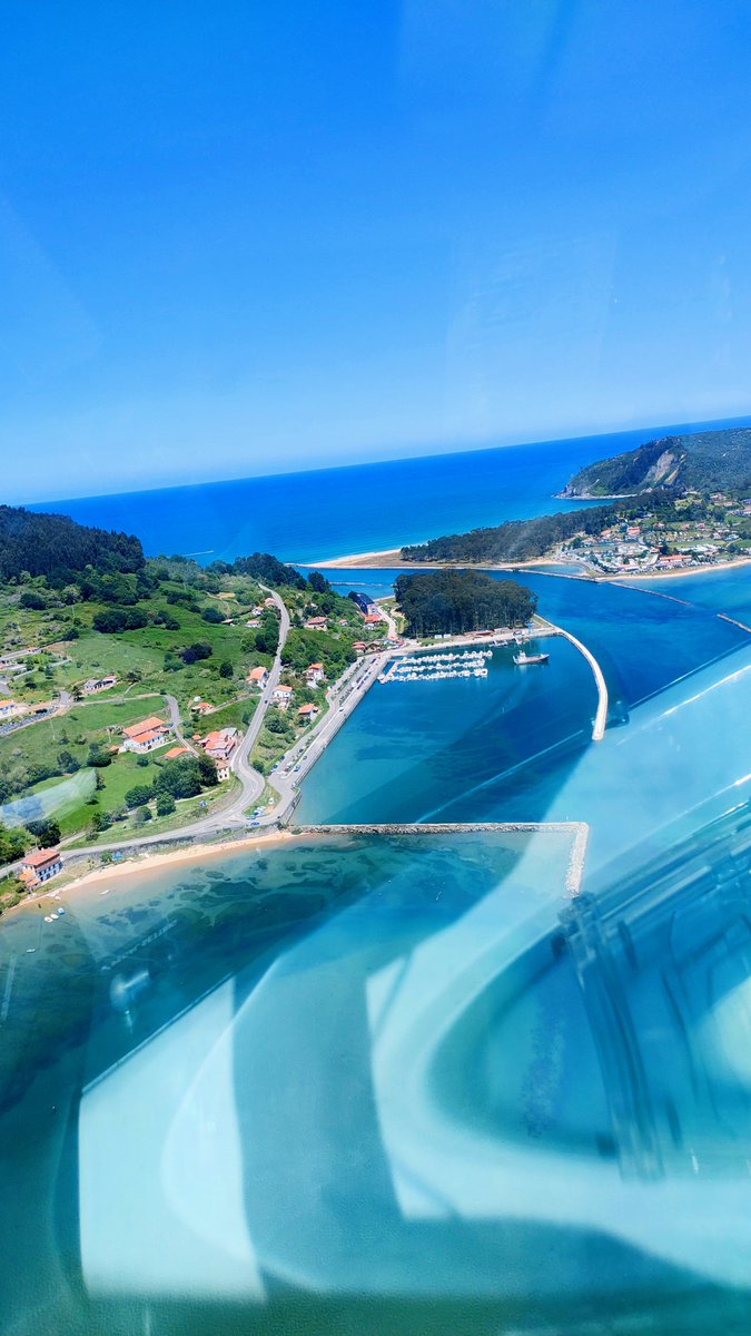 diegoafov's tweet photo. Si algo me corre por las venas es Asturias, en cuanto veo la costa empiezo a sonreír! 💙💚 https://t.co/opo3UNofg0