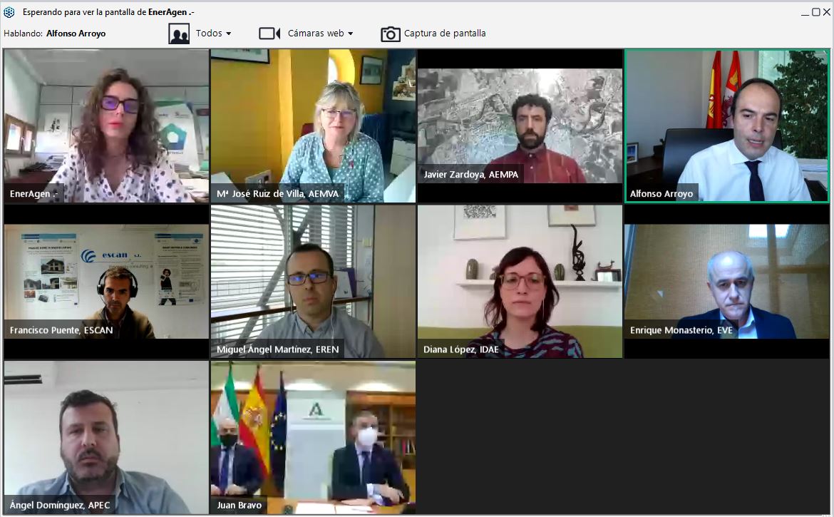 ITERtenerife's tweet image. ¿Qué hacemos en el Laboratorio de Células Fotovoltaicas #SiCellLab?🤷‍♀️

👉Luis Ocaña, Investigador 👨‍🔬 del Dpto. de Energía #Fotovoltaica☀️, comparte su labor investigadora en esta infraestructura optimizada en el marco del proyecto #MACLAB-PV en la Feria de #VocacionesCientíficas