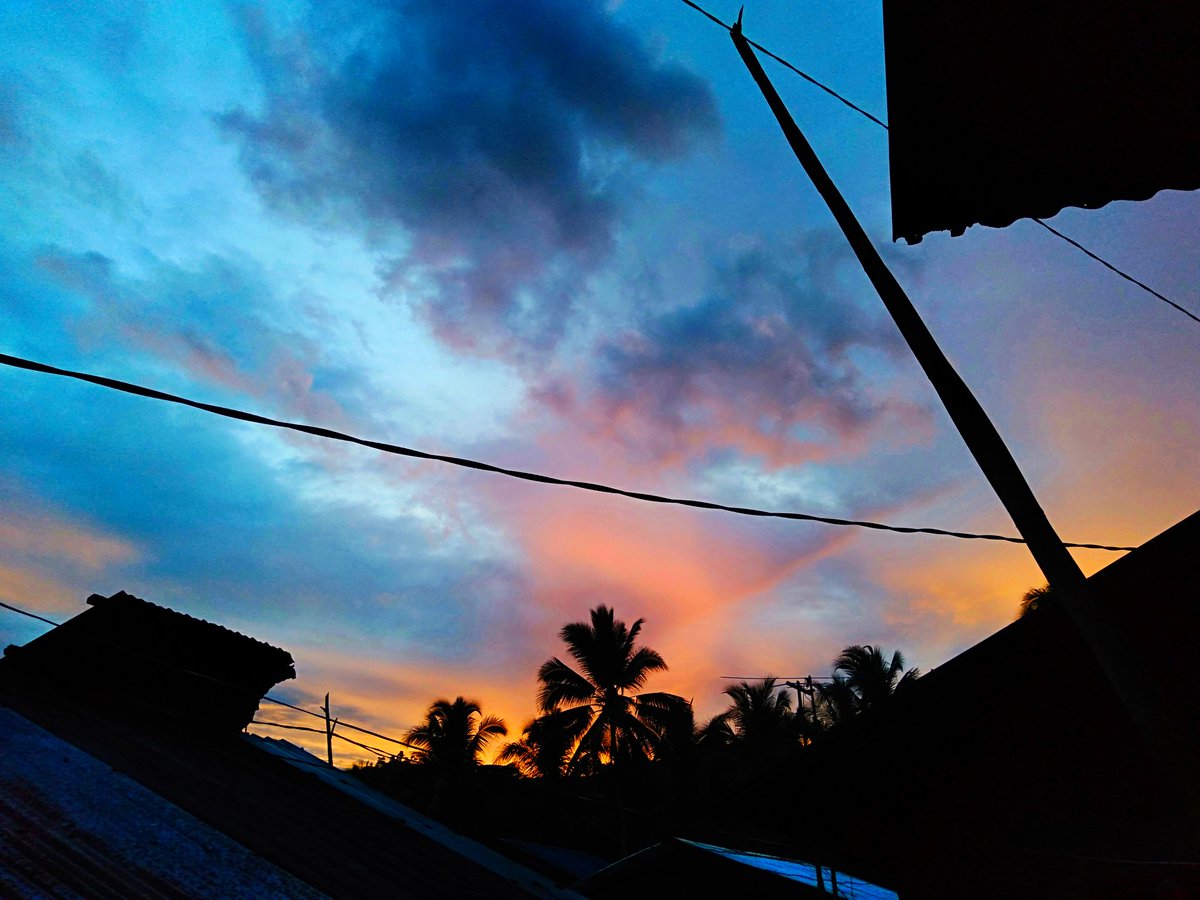 klahymae's tweet photo. 6:00 PM https://t.co/azuy403ert