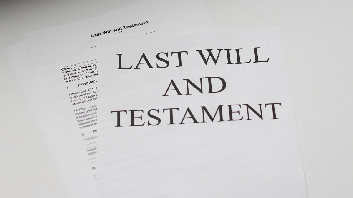 Despite being one of the most important documents a person will ever write, 60% of UK adults do not have a will – that’s 31 million people! Find out why you need to write a will and keep it up-to-date: uwm.co.uk/everyone-shoul… #WeAreUWM 🔵