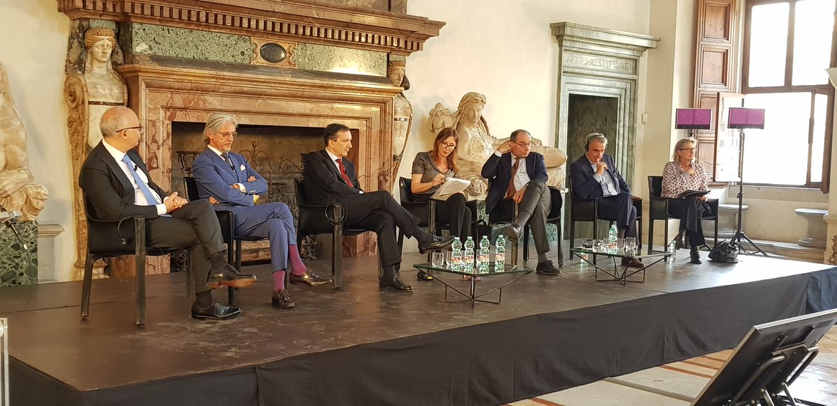 ALIXdp's tweet photo. “In europa le aziende spendono molto per le piattaforme digitali, ma questi investimenti non rimangono in Europa.” ecco le parole di Francesco Bonfiglio, CEO Gaia-X sull'importanza di una federazione europea del dato per il rilancio.

#atos #dataownership https://t.co/Ex4sJylHR4