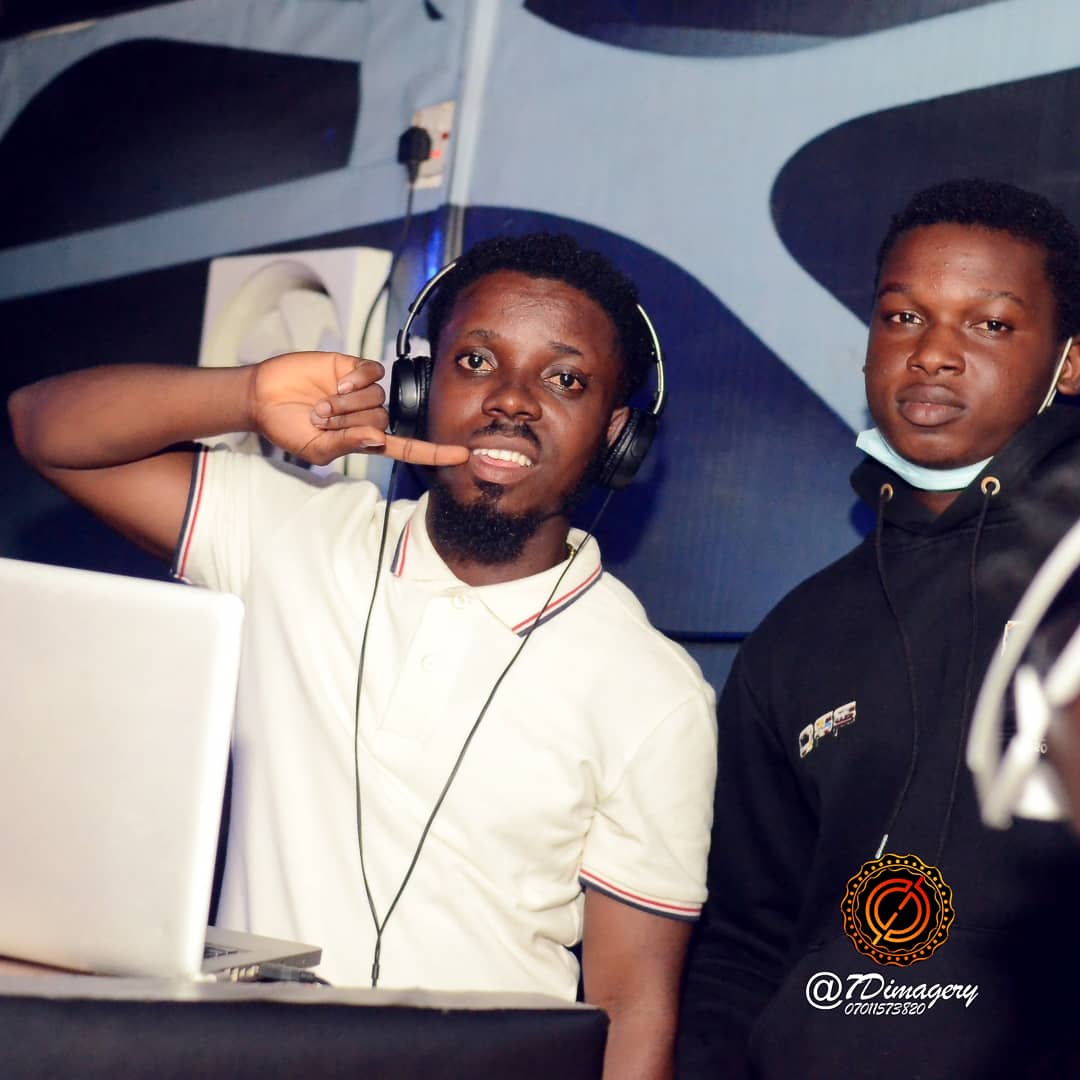 Thank God for good music cos am too good in playing it... Good music only cool Dj Dan say so 
@cooldjdan3    Twitter
#cool Dj_Dan
<a href="/mega891fm/">Mega FM 89.1 Warri</a>
<a href="/LadyEumukoro/">Ejiro LightRay Umukoro</a> 
<a href="/jahrockson/">Jahrock Ujewe ⚽🏀🏓🎤</a> 
<a href="/BarbieRadio/">Tovia belle</a> 
<a href="/SEAofPOUNDs/">IGHO PRAISE AKPOS AKPEVWE</a> 
@clubgidipez