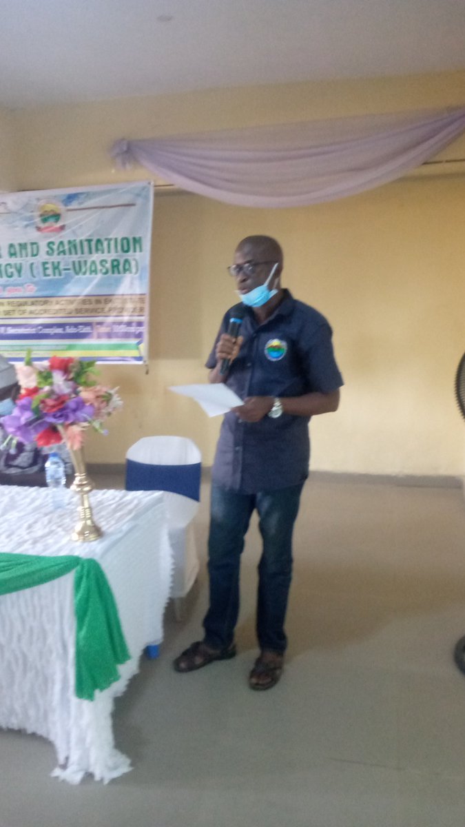 Ekiti_WASRA's tweet photo. #ONGOING 

Flag-Off of Ekiti State Water and Sanitation Activities in Ekiti State and Presentation of Licence to the Service Providers https://t.co/1qs4xOAI1c