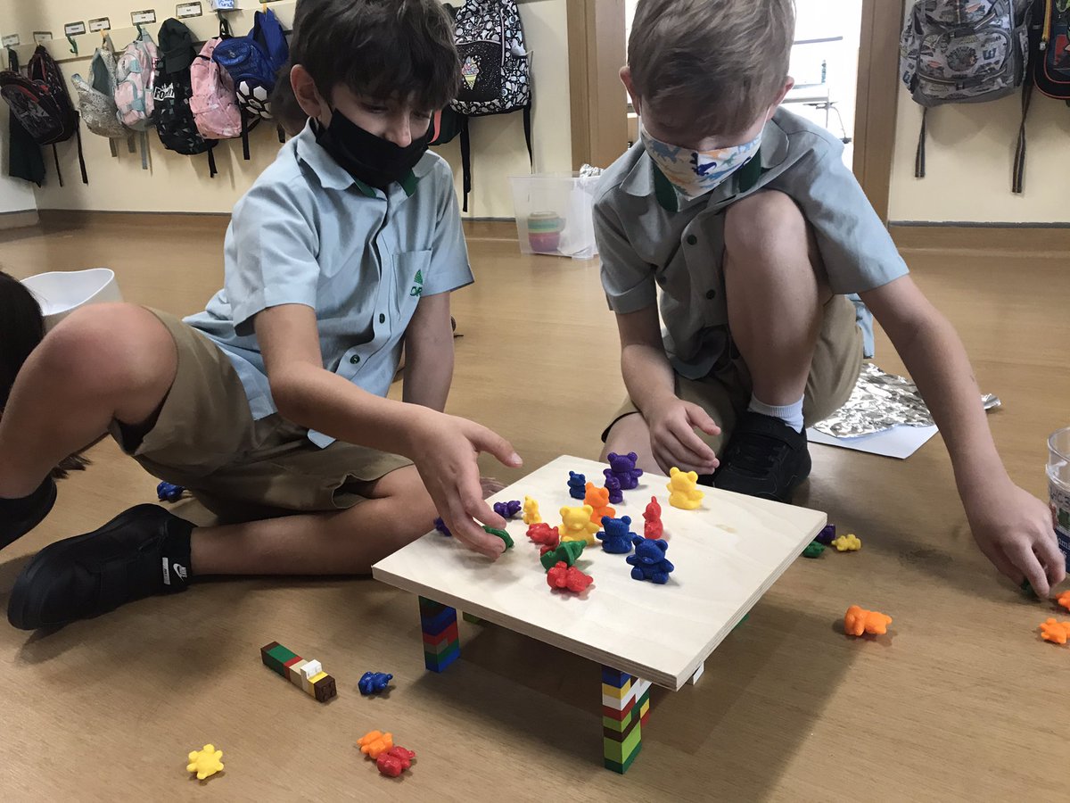 ArborYear2's tweet photo. We have had great fun testing how heavy, strong and waterproof materials are! #2E #arborprojects @ArborDubai https://t.co/0cliYh821O