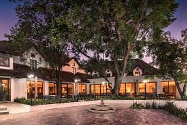 SandtonTourism's tweet photo. Enter on our FB page to win a #GinSchoolExperience for 2 adults at the @Inverroche Gin School @IndabaHotel, valued at R895 per person. No u/18. Prize valid for public events only. #SandtonTourism #winner #WorkStayPlayShop #Inverroche #GinSensorium #GinSchoolIndaba #GinMasterclass https://t.co/pYynQA5wmD