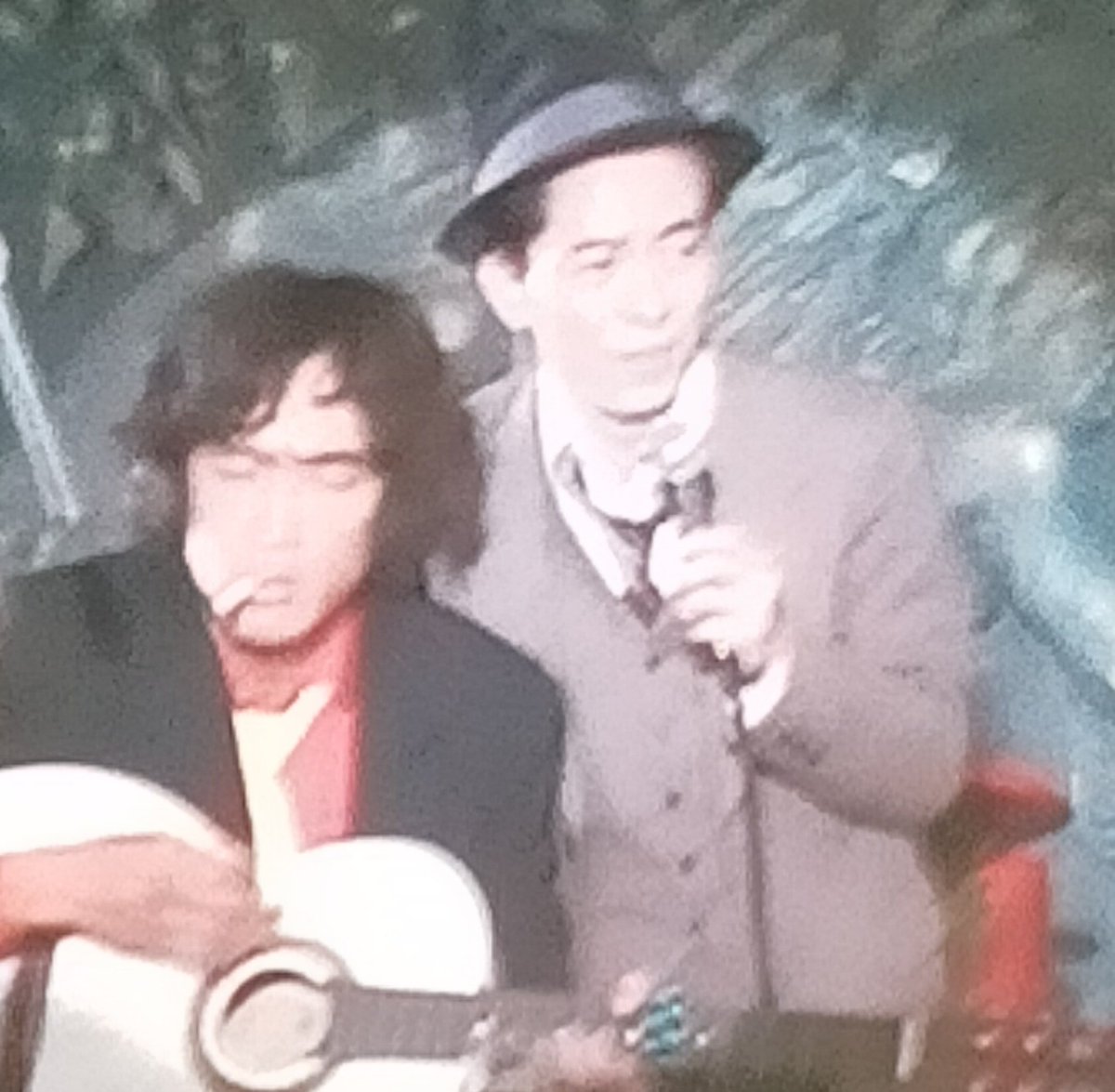 日本人で白いスーツ似合うの松田優作さん位やろね。水谷豊さん唄上手い