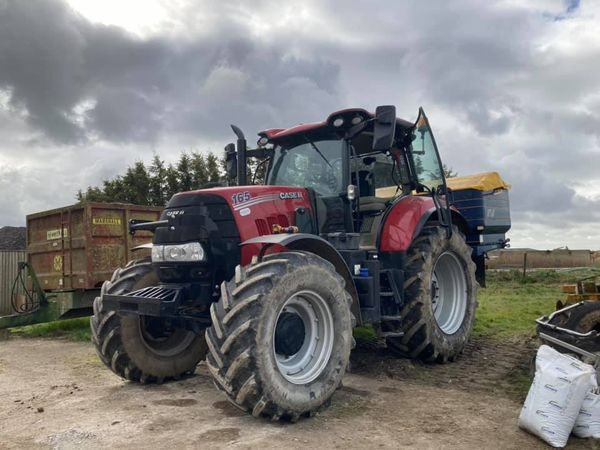 STSComms's tweet image. We installed some Hytera DMR radios in to our customers machinery as they are extremely robust and reliable. 
It is important that Farmers &amp;amp; their workers are able to stay in touch with each other whilst working long hours out in the fields 
01903 713074
Sales@stscomms.co.uk
