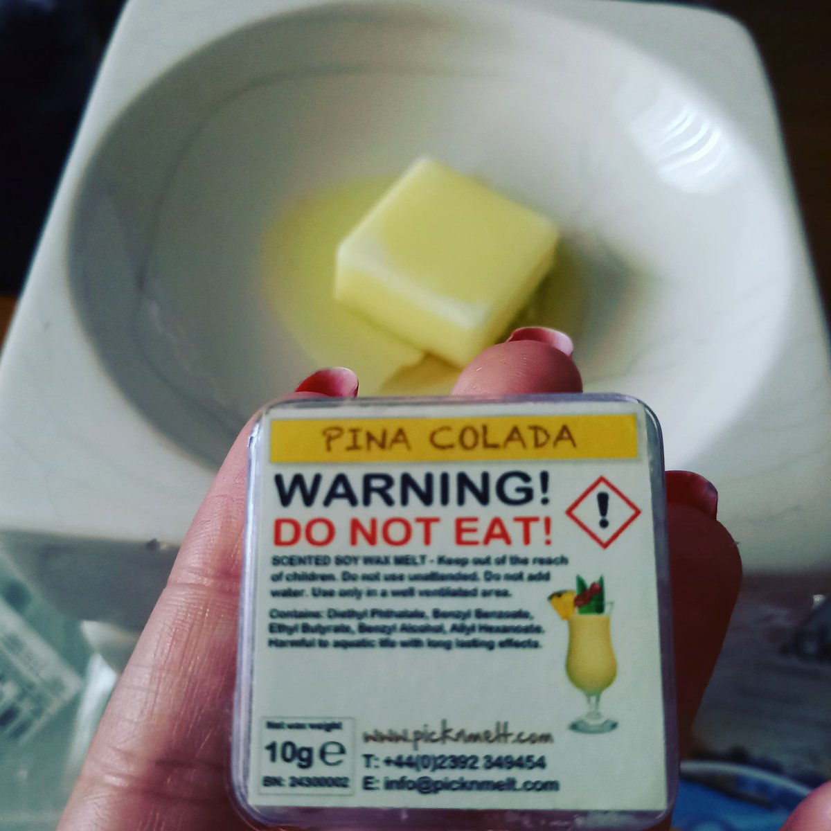 I try lots of new ones but always go bqck to #picknmelt #waxmelts today another first #pinacolada 👃 xxx 😍  <a href="/PicknMelt/">Pick 'n' Melt ®</a>