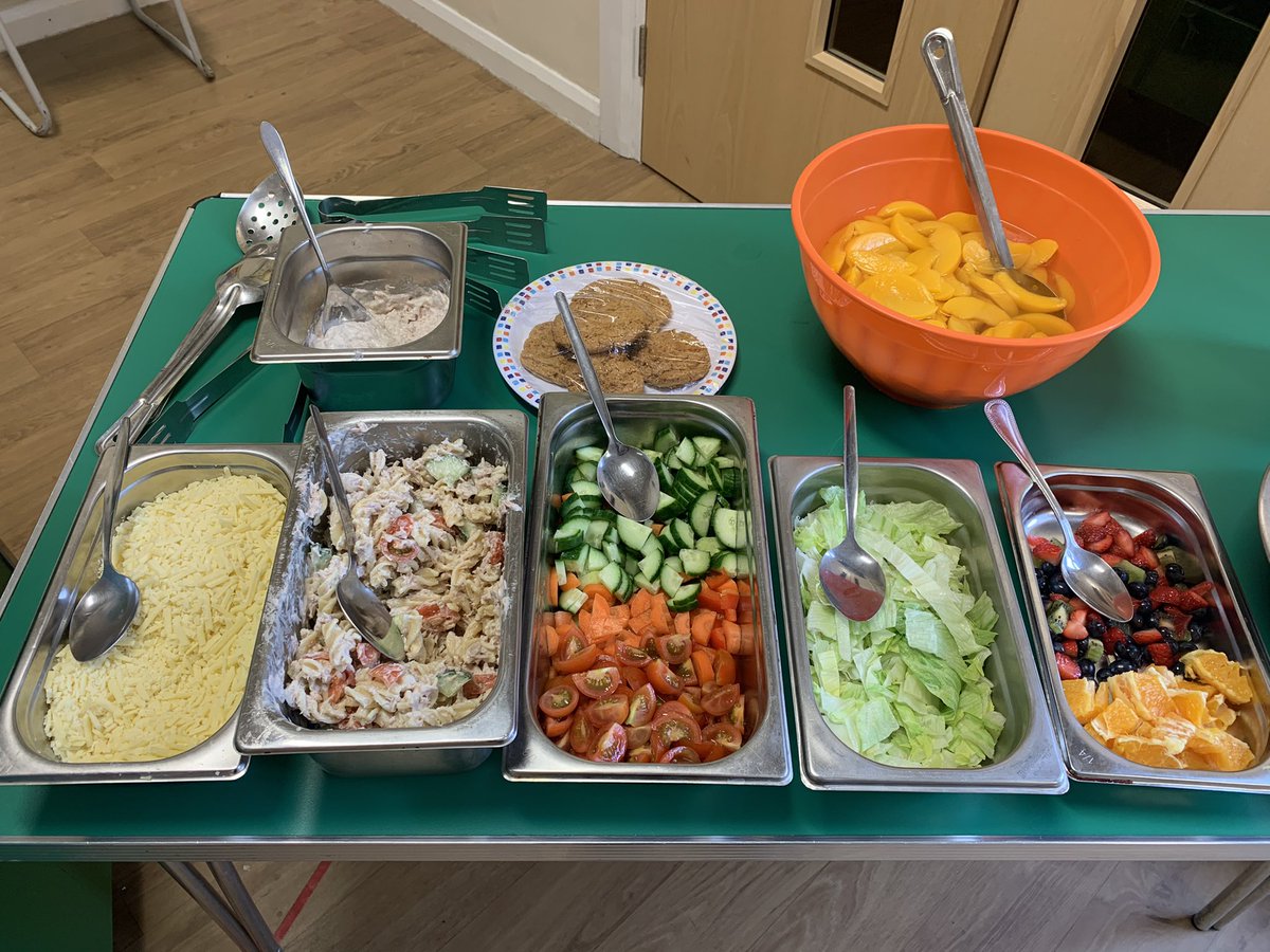 StMarysWoodham's tweet photo. A fabulous, fresh salad and fruit selection all ready to go for our eager pupils! @EssexHealthy #healthyschools #balancedlunch https://t.co/L3aUPaosvY