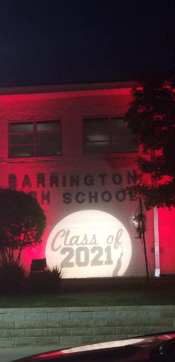 220Arts's tweet photo. Happy Graduation Week, Class of 2021! https://t.co/4bgjXoVyDT