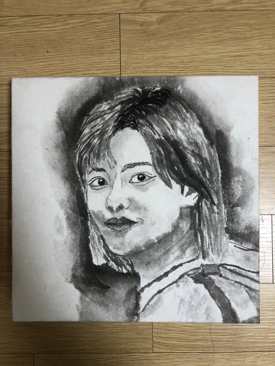 This is a picture I drew after looking at a picture when I was in high school.