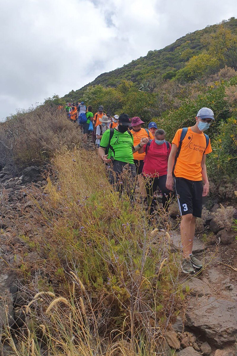 activoztenerife's tweet photo. Este finde tocó actividad de ocio con los chicos y chicas de #Activoz 😊
Hicimos el #SenderoLasBreñas por #ElSauzal y todos respondieron genial demostrándonos una vez más de lo que son capaces 💪🏽💪🏽
#ProgramaDeOcio #MostrarCapacidades #VidaActiva #FindeConAmigos #Inclusión https://t.co/5VulPkjIbH