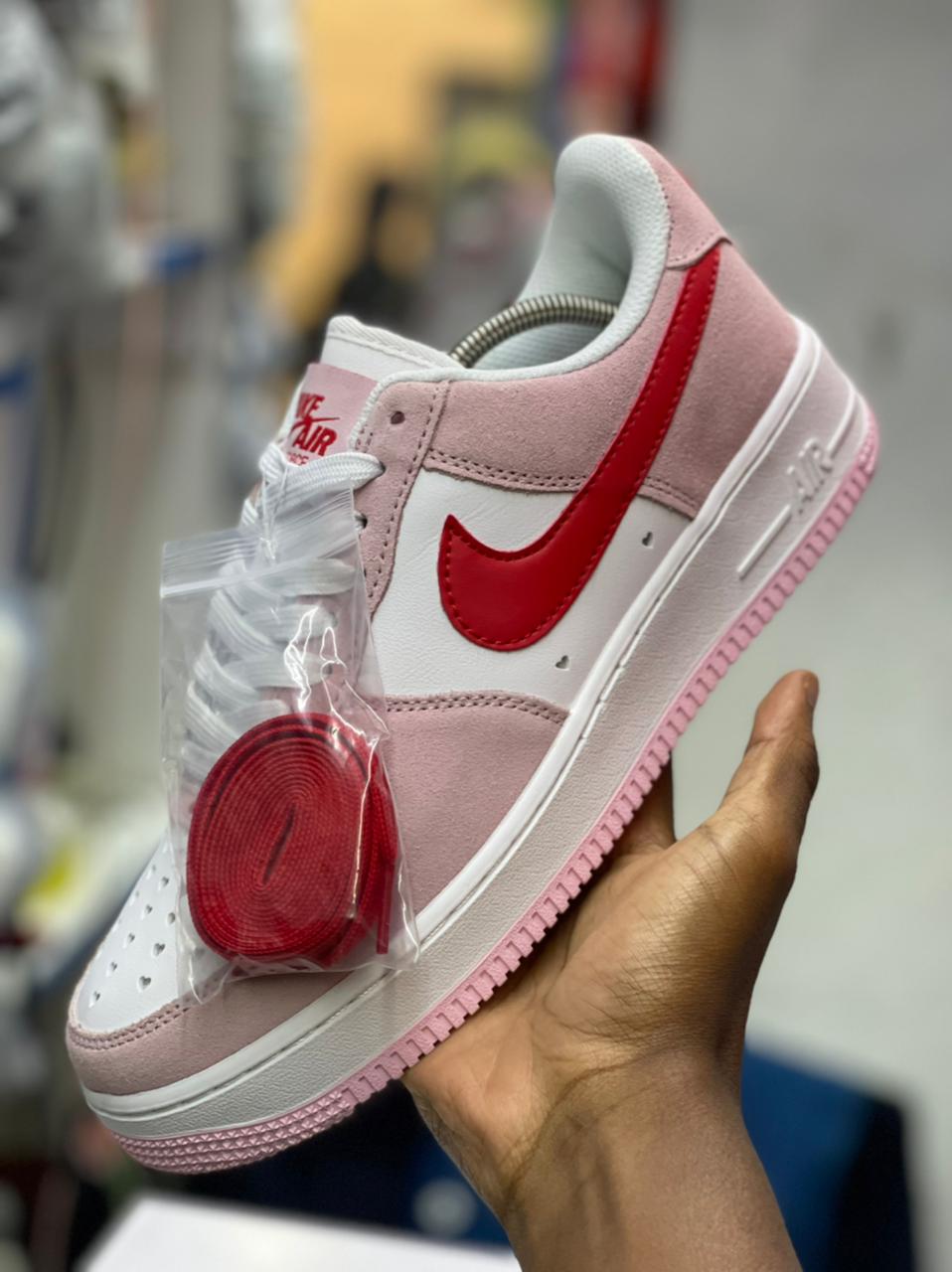 Nike air force sale 1 valentine s day 25
