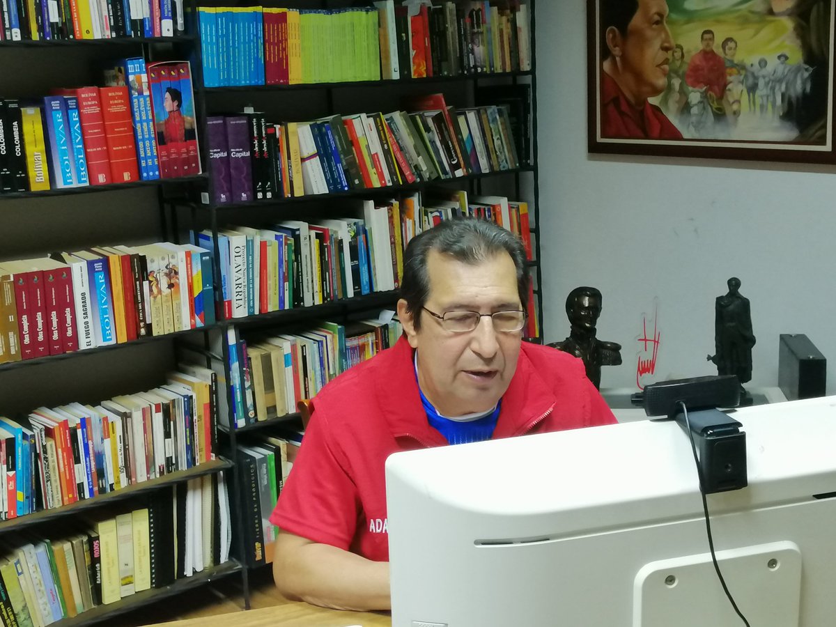 Adan_Coromoto's tweet photo. #AHORA | En conmemoración del Día de África y en homenaje al querido camarada Aristóbulo Istúriz, celebramos reunión del Sector Afrodescendientes del #CongresoBicentenarioDeLosPueblosDelMundo. Que viva la Madre África!! https://t.co/5NMEvzeOGo