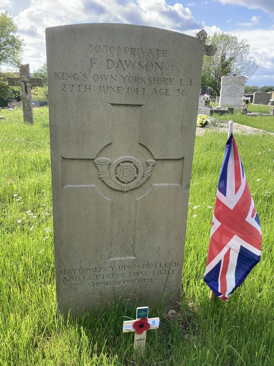 PaMemorial's tweet photo. #Harworth All Saints Church #Notts @CWGC #WarGravesWeek.

Norman Black, son of John &amp; Edith of #Bircotes.

Fred Dawson, son of Thomas &amp; Sarah of Burg le Marsh, husband of Elsie, Rose Cottage, Harworth.

TY Friends of All Saints for the flags.

#ShareYourTribute
#RememberedHere https://t.co/aIOcbMmtz3