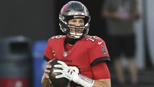 DarrinDonnelly's tweet photo. “Don’t let other people tell you what you’re capable of. As long as you believe in yourself and work hard to achieve whatever you set your mind to, you can get it done.” – Tom Brady https://t.co/txZXu6b3IL https://t.co/z1cd4Jp3lT