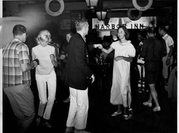 Dancing at the Harbor Inn. June 21, 1965. Source: <a href="/Cleve_Memory/">Cleveland Memory</a>