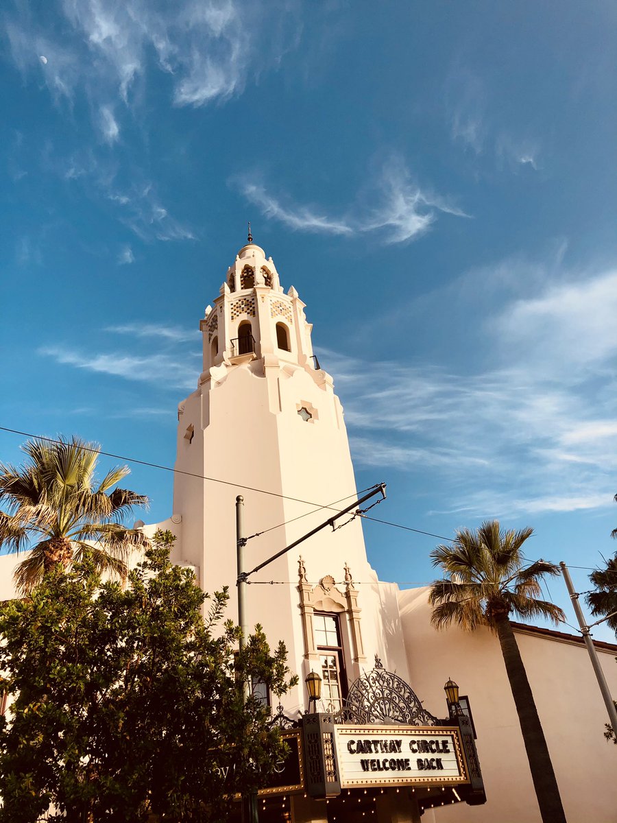 EddyOC_TV's tweet photo. Happy Tuesday everyone! #disneycaliforniaadventure #disneyland #disney #carthay https://t.co/4JiiMT5ObV