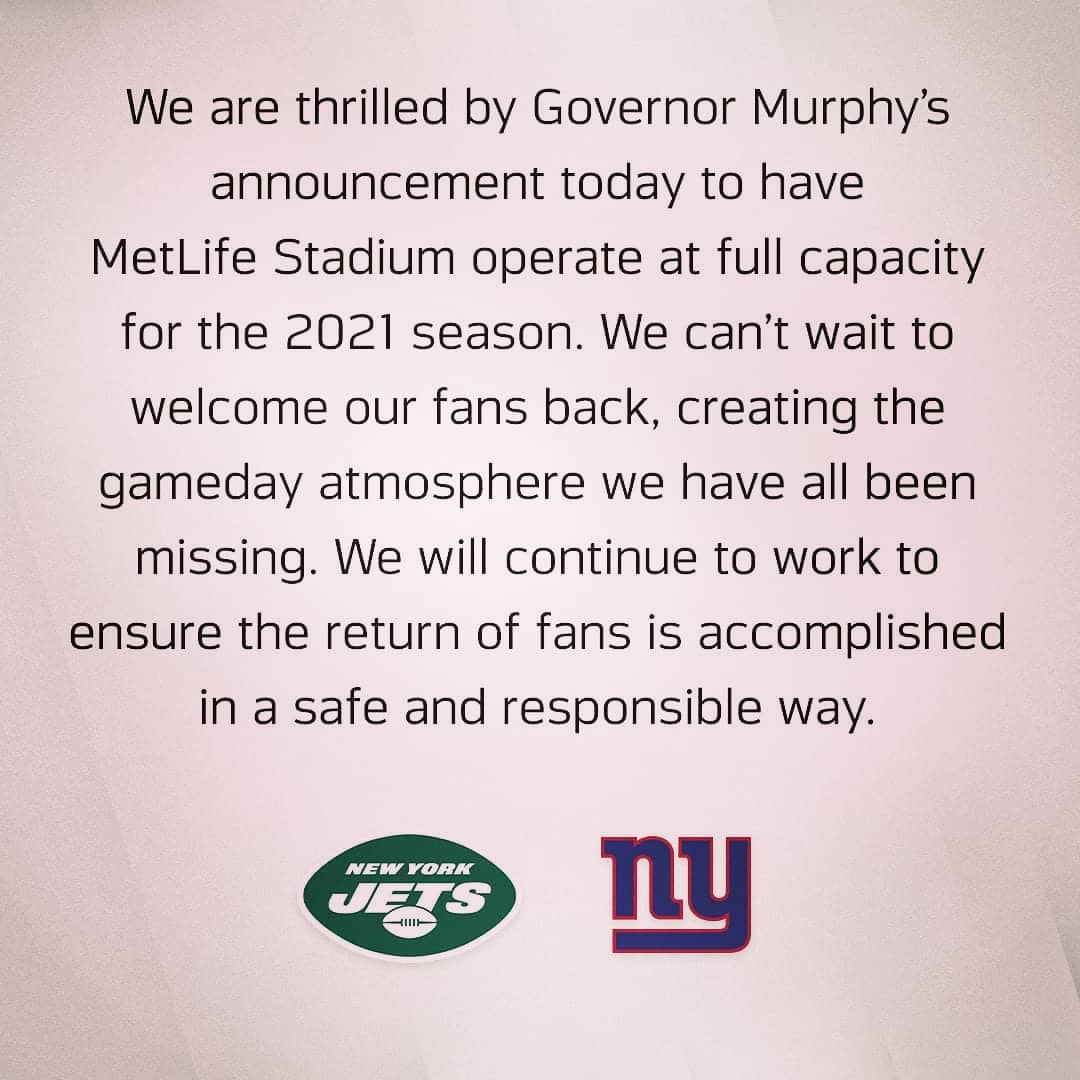 Fan2FanShow's tweet photo. Things are slowly getting back to normal. Makes sense to have outdoor stadiums be the 1st to be back at 100%. Will this help the Giants and Jets be good?
#sports #livecrowd #nfl #football #giants #jets #newyork
Watch every Thursday at 9:05 pm eastern on https://t.co/9cMnugUWQH https://t.co/aTh9Qi5mPp