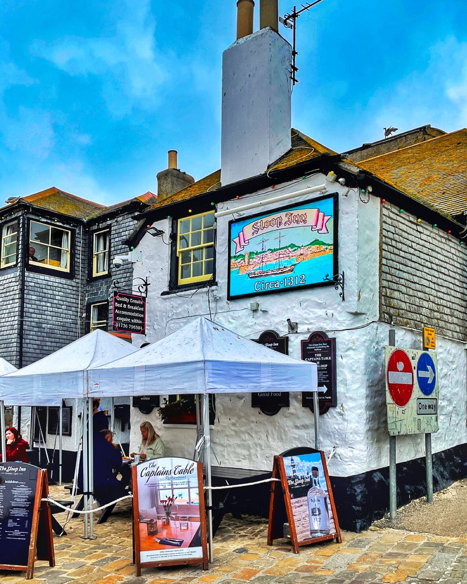 gemmak500's tweet photo. The Sloop Inn.
#cornwall #kernow #lovecornwall #uk #godrevy #explorecornwall #cornishcoast #sea #ocean #visitcornwall #greatbritain #amazingcornwall  #capturingcornwall #stives #stivescornwall #igerscornwall #pub #sloop #sloopinn #beach #stivesharbour #harbour #architecture https://t.co/NIY0G2aVCN