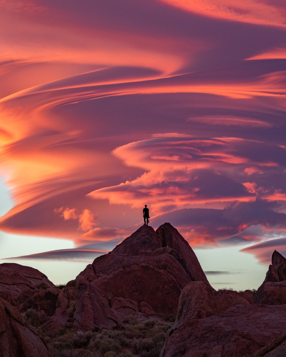 California sunsets. The craziest sunset I’ve ever witnessed. These are lenticular clouds burning during a sunset. This is known as the “Sierra Wave.” A type of air current created by winds that lift off the Sierra Nevada mountain range.