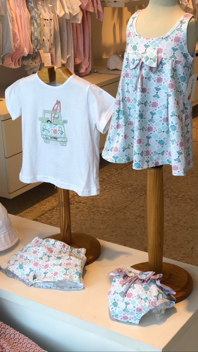 LATITALOCA's tweet photo. #ropabebe #tiendaonline #enviosatodaespaña #enviosgratis #modaespañola #modainfantil Desde ahora hasta el viernes mínimo en todo 21% de descuento SOLO HASTA EL VIERNES https://t.co/NSYOrBnd4I https://t.co/tSNNMfQe0i