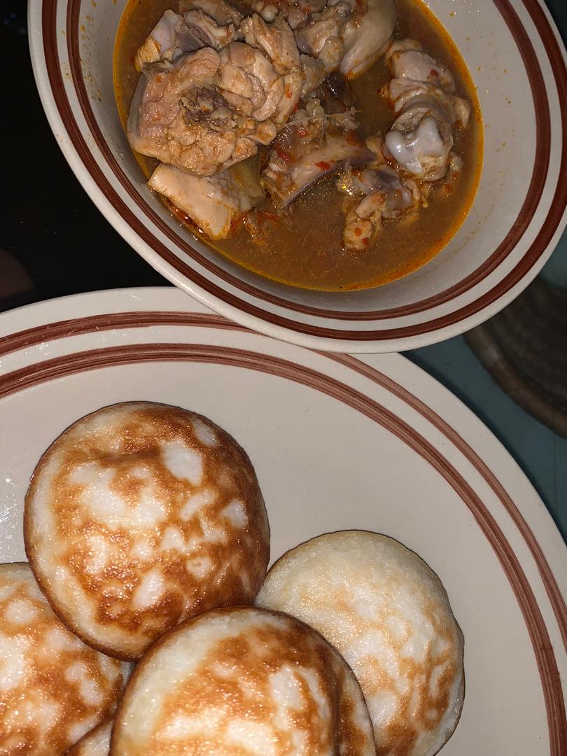 meemsmasa's tweet photo. Masa/Waina will be available on Saturday by the grace of God. A pack contains 6pieces of masa+Chicken peppersoup at 1500 only. 
Location is Abuja. Delivery is also available. Dm to place an order please🙏 Please Rt❤ https://t.co/ILxc6tGdDH