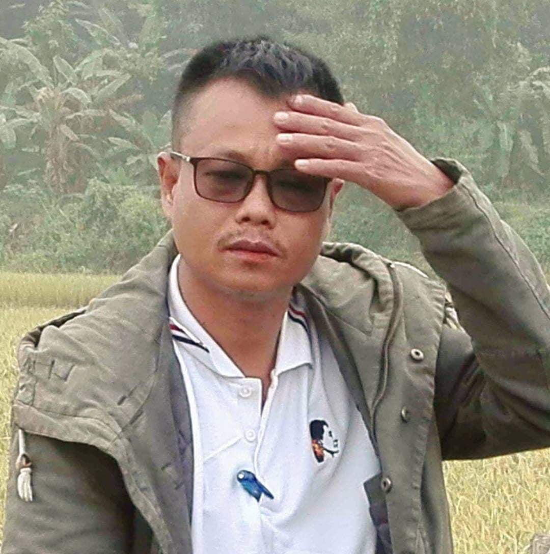 Hpakant, Kachin State 

Ko Zaw Win Maung, a freelance journalist got abducted by SAC during an anti-dictatorship strike this evening said the locals.Journalism is NOT a crime. Free Him!#WhatsHappeningInMyanmar #May25Coup #ReleaseTheDetainees