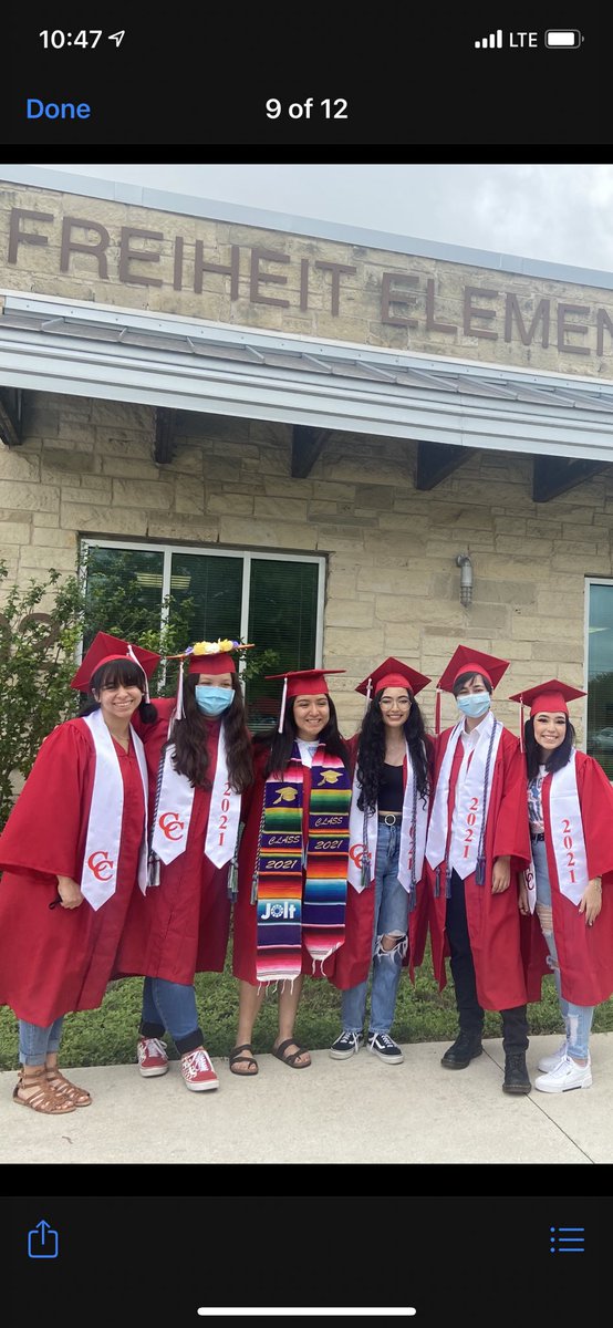 JessicaAG85's tweet photo. @canyonhscougars graduating class of 2021 and a few of the 2007 first head start students to get to complete all 6yrs @FEScomal https://t.co/jbaViqnHXh