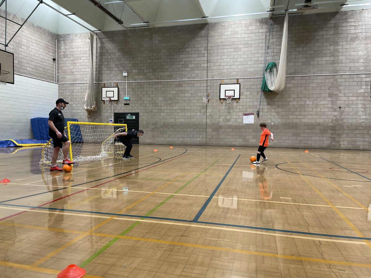 AdversityUnited's tweet photo. One on one practice #goals #objectives #training #disabilityfootball https://t.co/1Lqqn2inZh