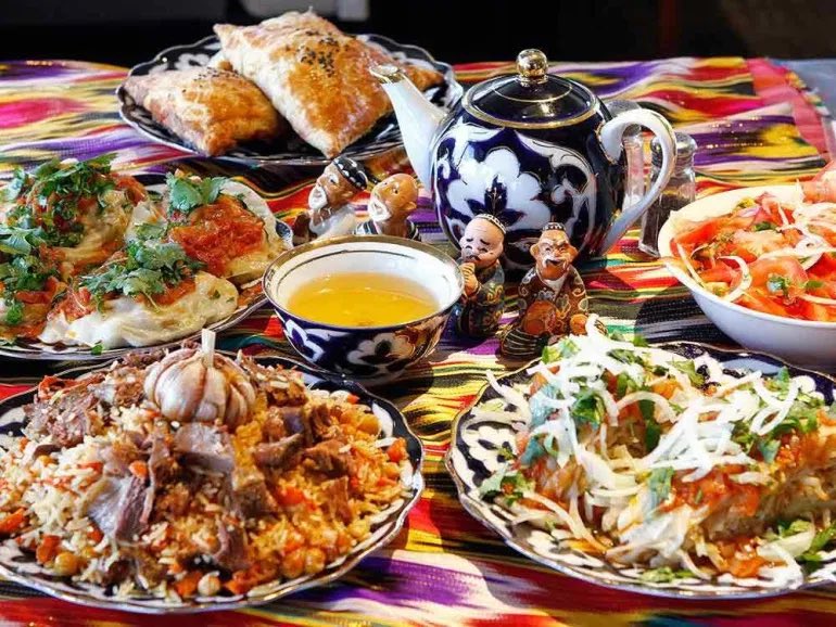 UZAmbassador's tweet photo. A1 @uzb_travel is a really affordable travel destination. There are plenty of good guesthouses &amp; B&amp;Bs for around $20 a night, food is cheap &amp; delicious, &amp; the high speed train network is excellent. Most nationalities don’t need a visa, either.  #TRLT https://t.co/tBvSzKoGIc