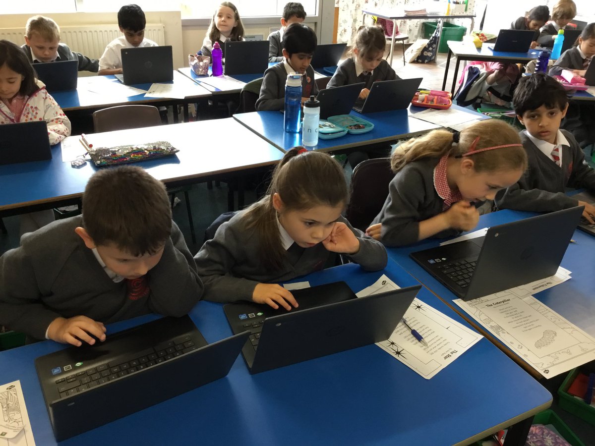 CC_Primary's tweet photo. 2️⃣ Year 2 have been busy today! They investigated the features of a poem using the Chromebooks in English. We were able to give our opinions too. #technologyinlearning https://t.co/4TlVyP6o71