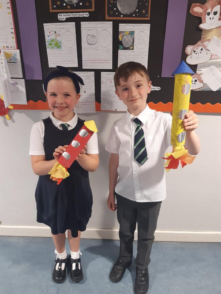 Parkhill_PS's tweet photo. P2 Room 3 enjoyed creating rocket ships as part of the STEM activities linked to their class topic on Space. 🚀 https://t.co/1TTuVkeUMw