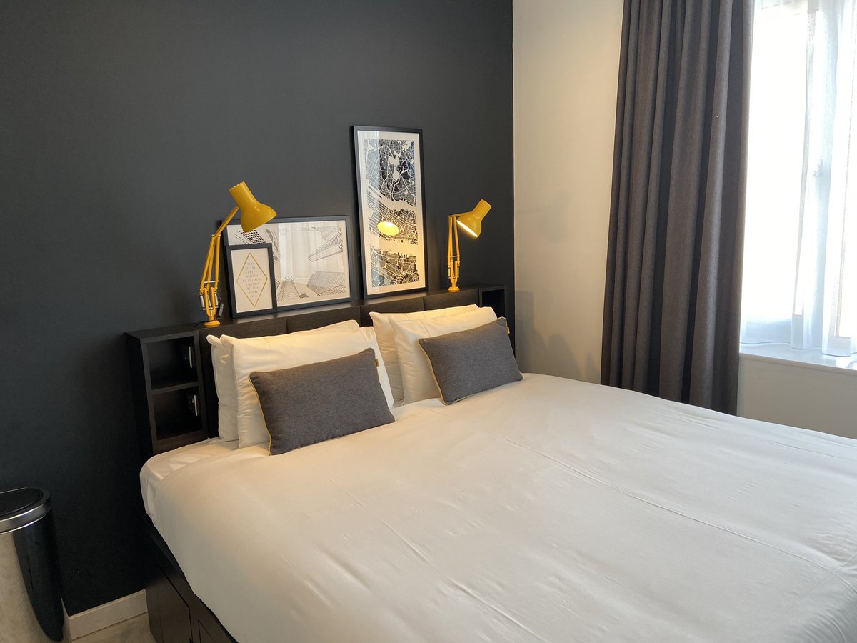 DIB_PatrickG's tweet photo. Lovely room @Staycity Liverpool - Waterfront ahead of the @DIBLiv breakfast event tomorrow! #Staycation #WorkHoliday https://t.co/iYuG9c8Gt9