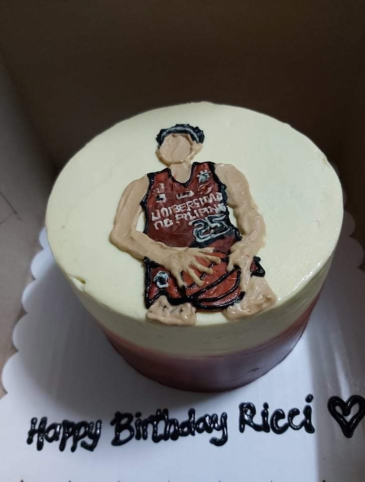 RicciRiveroOFC's tweet photo. Here’s a simple cake for the man who put a smiles on our faces! Happy Birthday @_ricciiirivero @96iUyRivero @ruzcko_rivero 

#23Ricci #TwenThreeCci https://t.co/n3eTDz9MBD