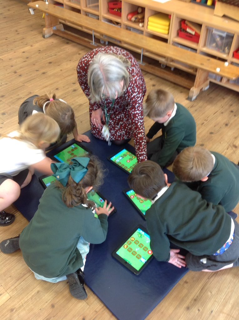 Brackenwood_Inf's tweet photo. Robotic fun with #Himpact Controlling our toys and adding a new word to our 'Knowledge rucksacks!' Brilliant fun! https://t.co/Tw3rz0Ea3Y