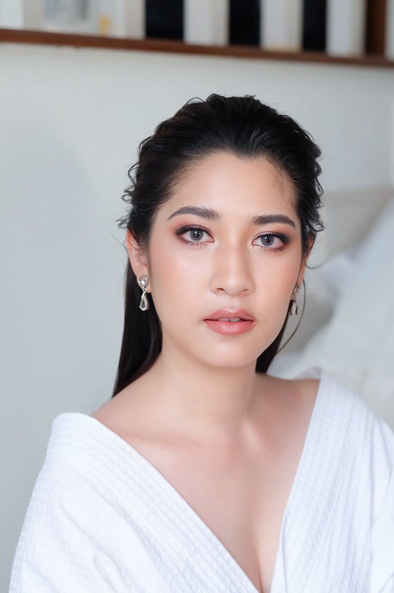 bitoeymua's tweet photo. Soft sweet bridal makeup

Makeup by @bitoeymua

#แต่งหน้าเจ้าสาว #ทีมงานบ้านเจ้าหญิง #bitowymakeup #เจ้าสาว #ทรงผมเจ้าสาว #แต่งหน้า #ช่างแต่งหน้า #birdalmakeup #bridal #potrait #potraitphotography #wedding https://t.co/dvvwufIAXd