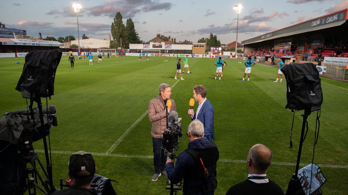 NL_Enterprise's tweet photo. A nail biting final day is expected for clubs chasing a Vanarama National League play-off place 😬

BT Sport will be live from Dagenham &amp; Redbridge to see whether Wrexham can book their 🔝7️⃣ spot 📈 

➡️ https://t.co/SXsCj5dAtn https://t.co/PtEOIaQzQb