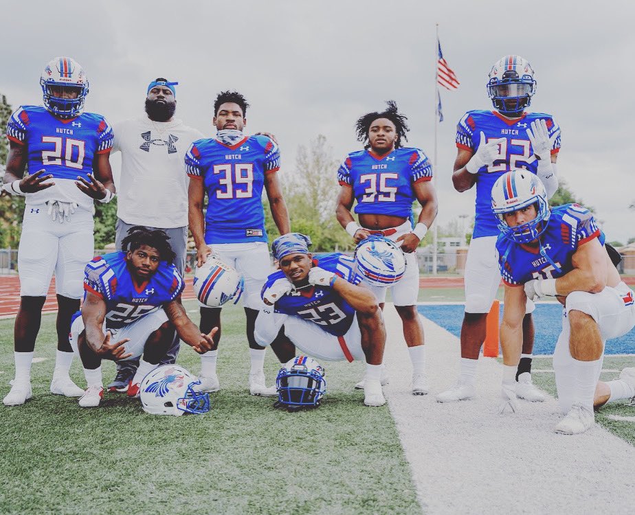 CoachCross1's tweet photo. We the One’s they talking bout.... #WeTheOne’s #WeRunToScore https://t.co/yATpsDehbM