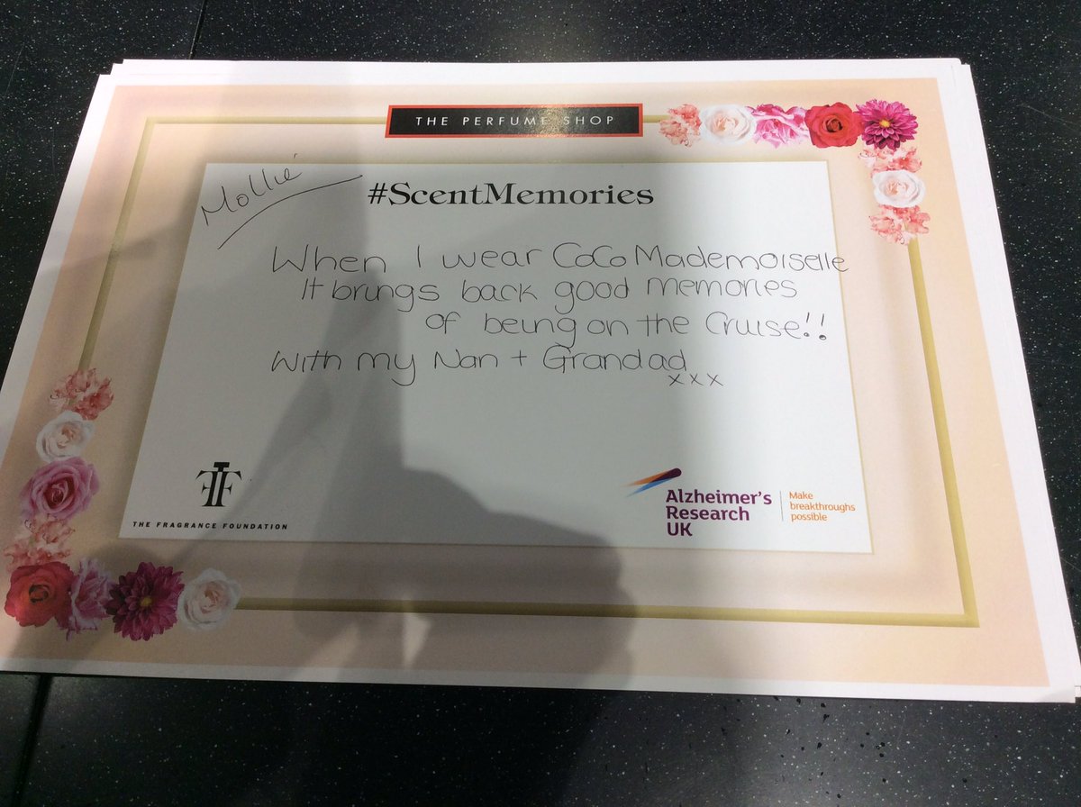 TpsBasildon's tweet photo. @TPSPeople @FragranceFDN_UK #TPSNFW2021 #TeamPaula our scent memories from Basildon ❤️ https://t.co/McVclMrJNg