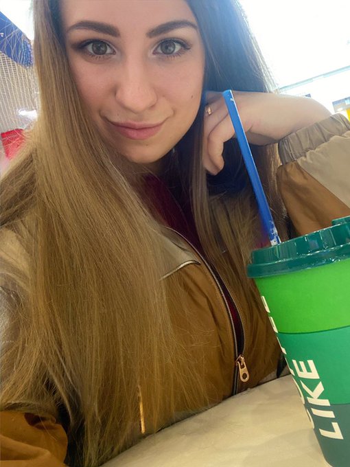 I love drink coffee and you?😉 https://t.co/KTvGYvx5D1