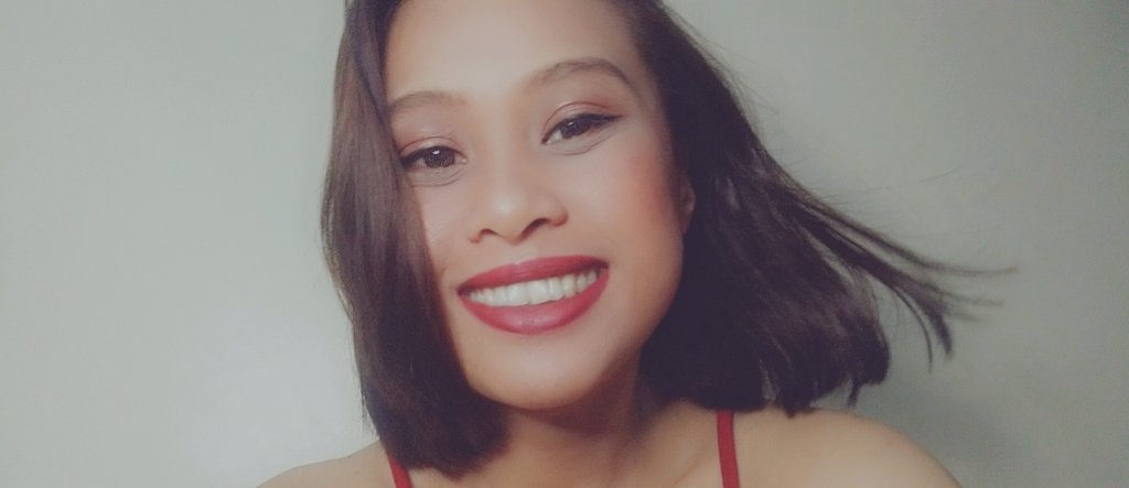 iamdannahcoleen's tweet photo. Life is better when you cry a little, laugh a lot, and are thankful for everything you've got!
#almost27 https://t.co/oCY1nqTAWT