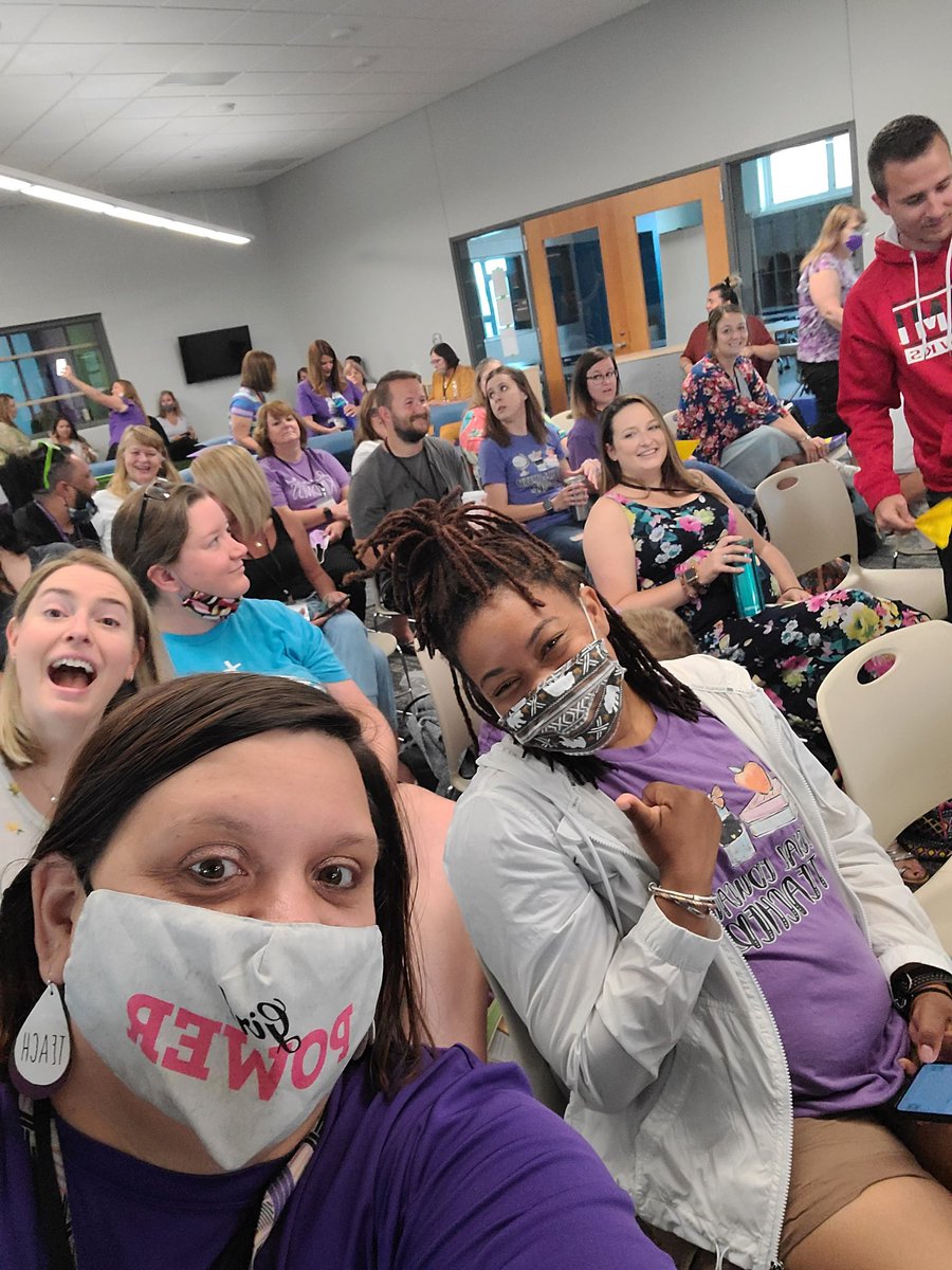 Mrs. Alicia Lewis tweet media