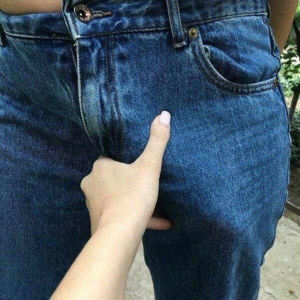OrgasmGeek's tweet photo. Touch her dress 👗 
Touch his jeans 👖 

🔥💦
#SexyAsFuck 
#كيف_تروق_مزاجك https://t.co/in65rEKeZw