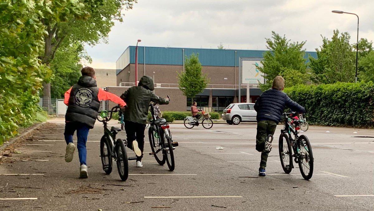 Een Ironkidsdag als voorbereiding op de LCW kids in Reuver vandaag! 14,15 &amp; 16 juni gaan 605 kids uit de gemeente Beesel deelnemen aan de Tri-3daagse voor scholen 🥳 #lcwkinder #ironkids